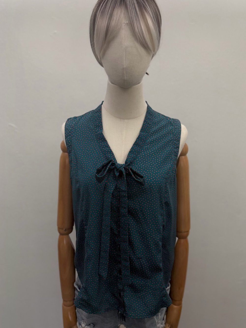 Chloe K Sleeveless Polka Dot Blouse Teal Pink Bow Tie Top Women’s Size S